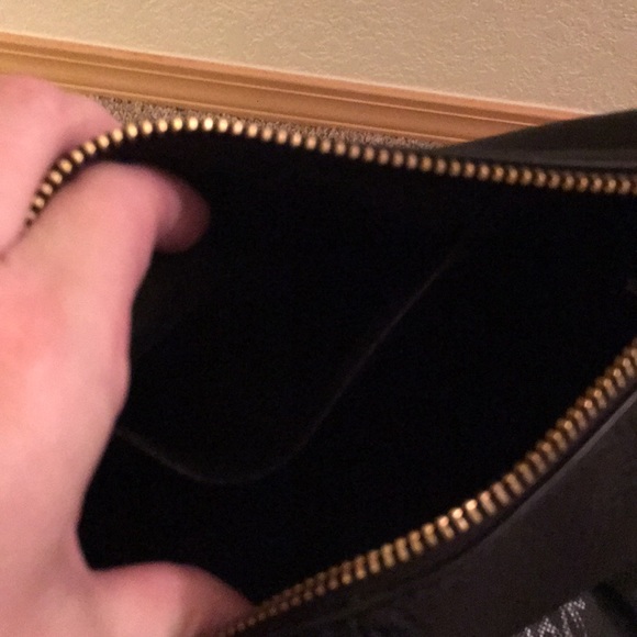 Beautiful dark brown crossbody. - Picture 2 of 8